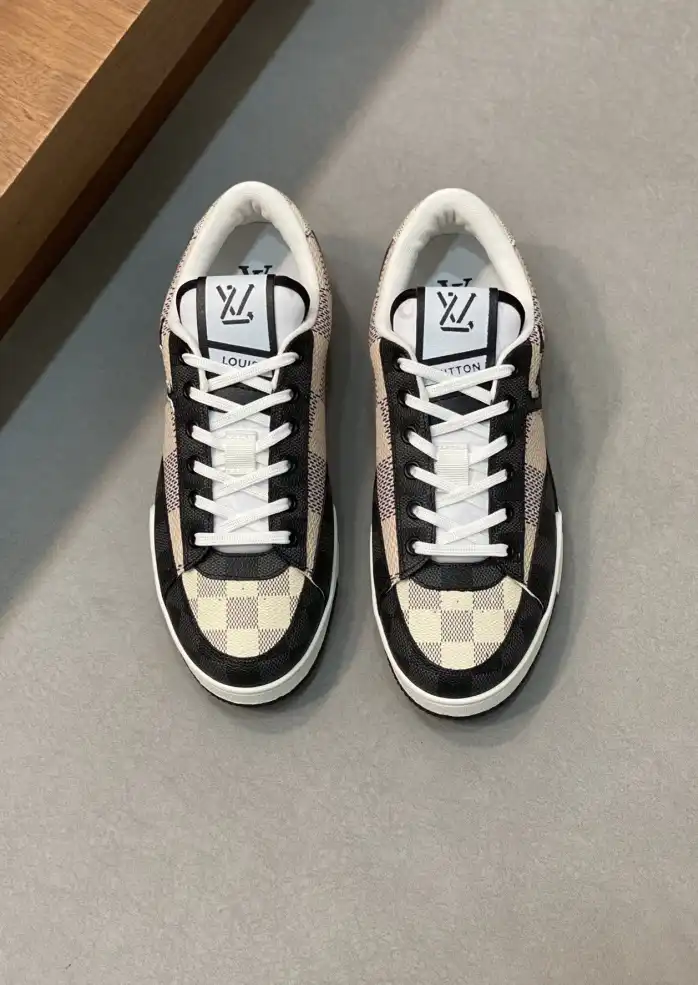 hype Louis Vuitton Sneakers