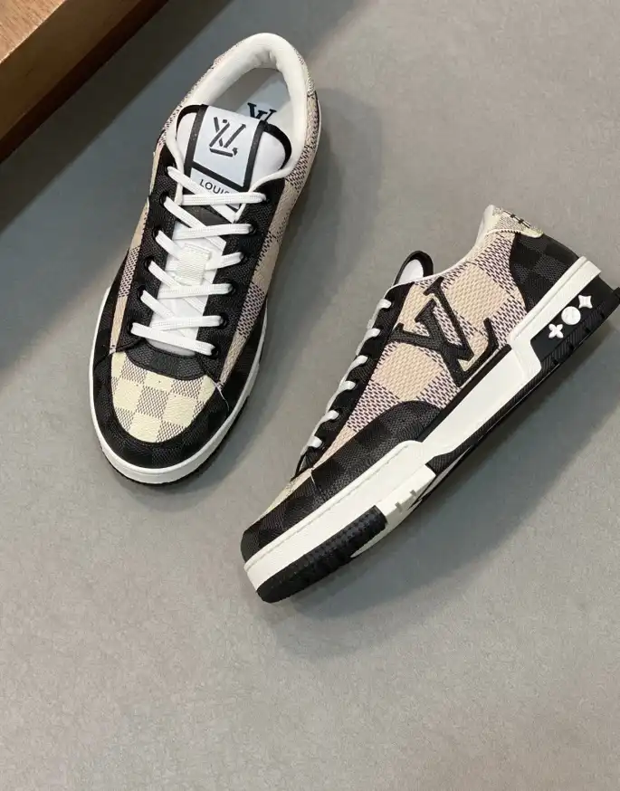 hype Louis Vuitton Sneakers