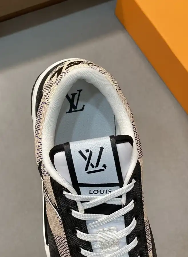 hype Louis Vuitton Sneakers