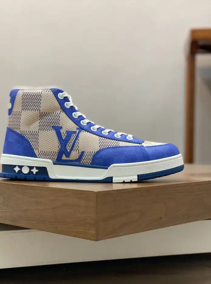 hype Louis Vuitton Sneakers