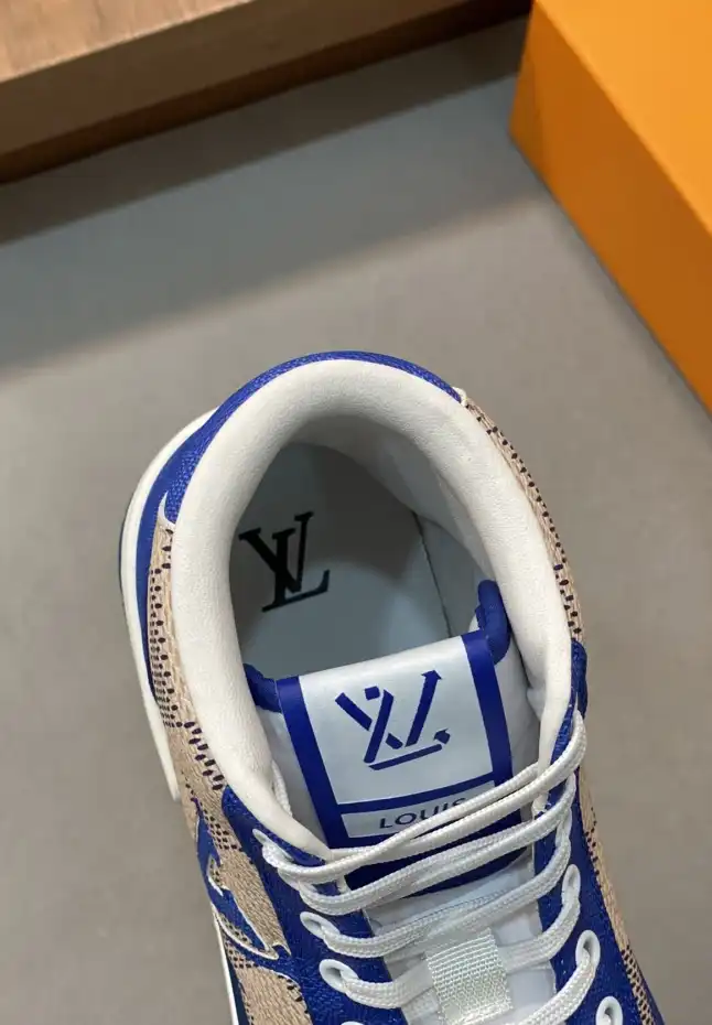 hype Louis Vuitton Sneakers