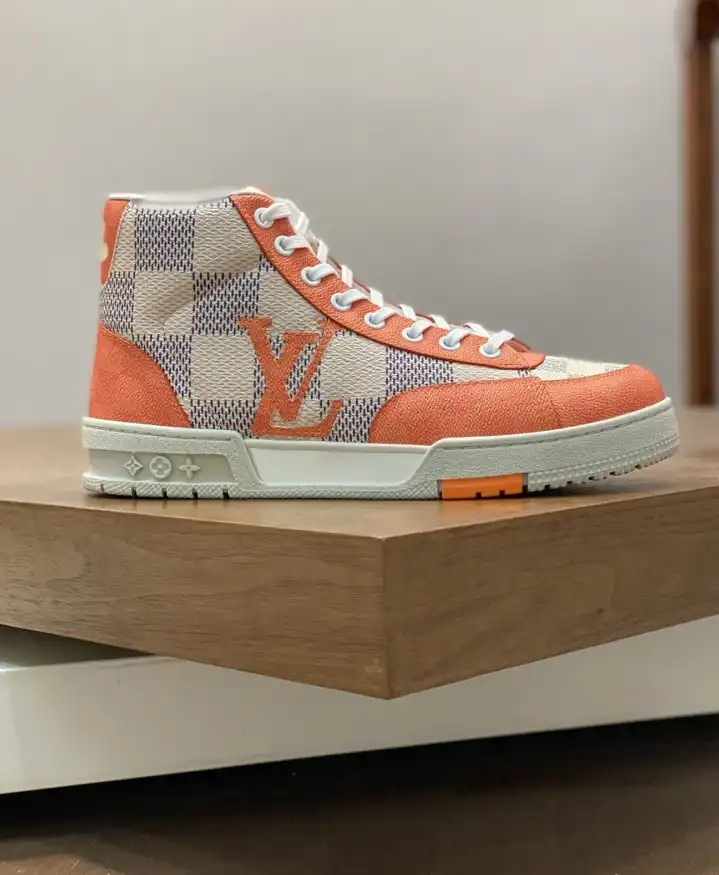 hype Louis Vuitton Sneakers