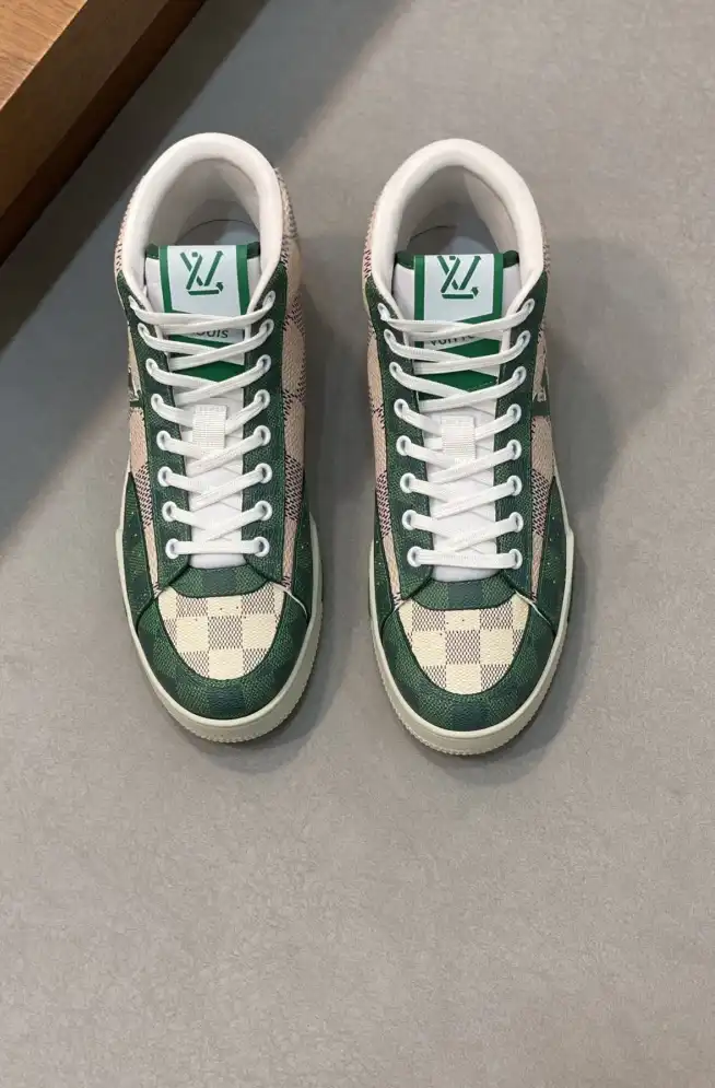 hype Louis Vuitton Sneakers