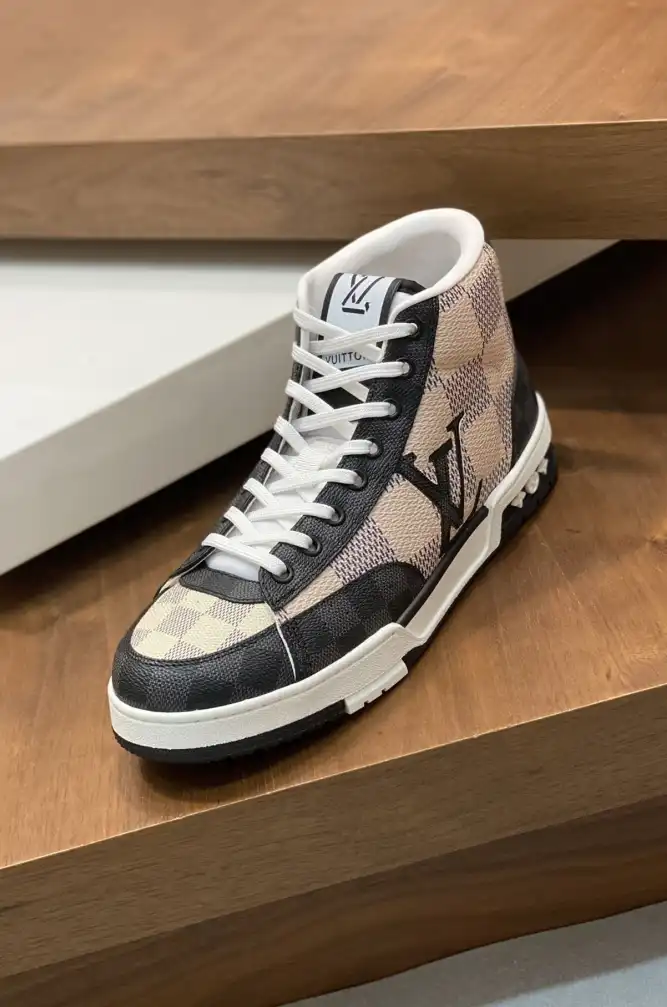 hype Louis Vuitton Sneakers