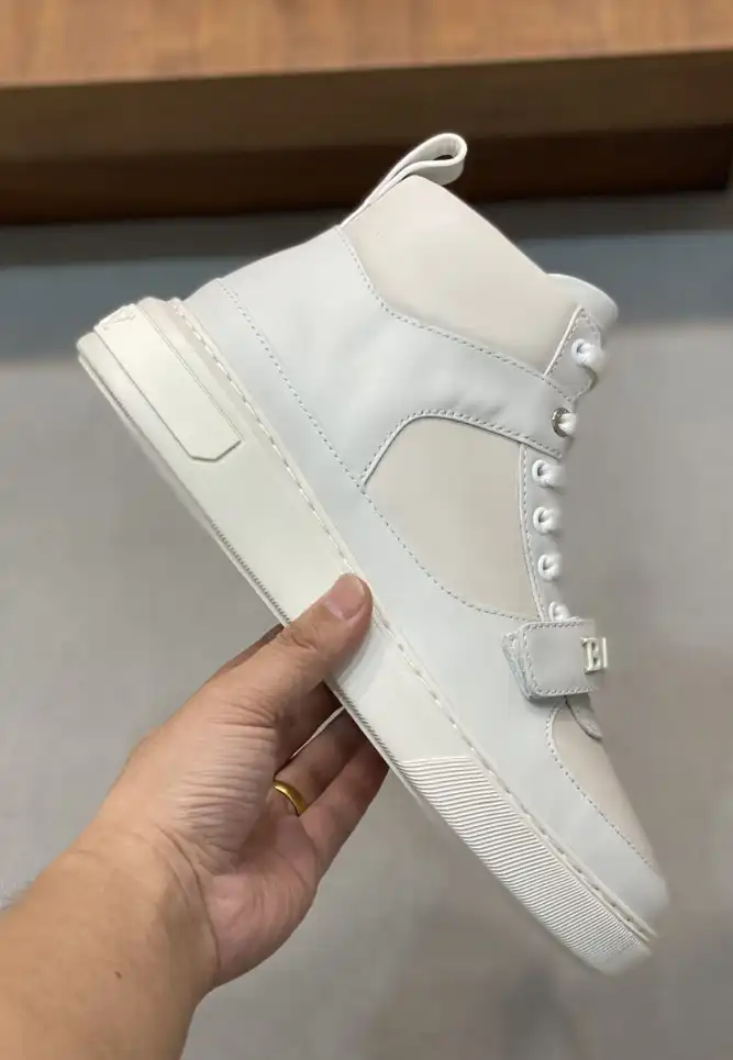 hype Burberry Sneakers