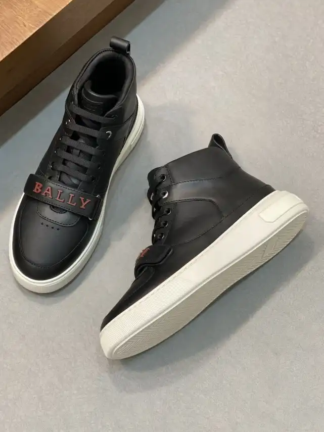 hype Burberry Sneakers