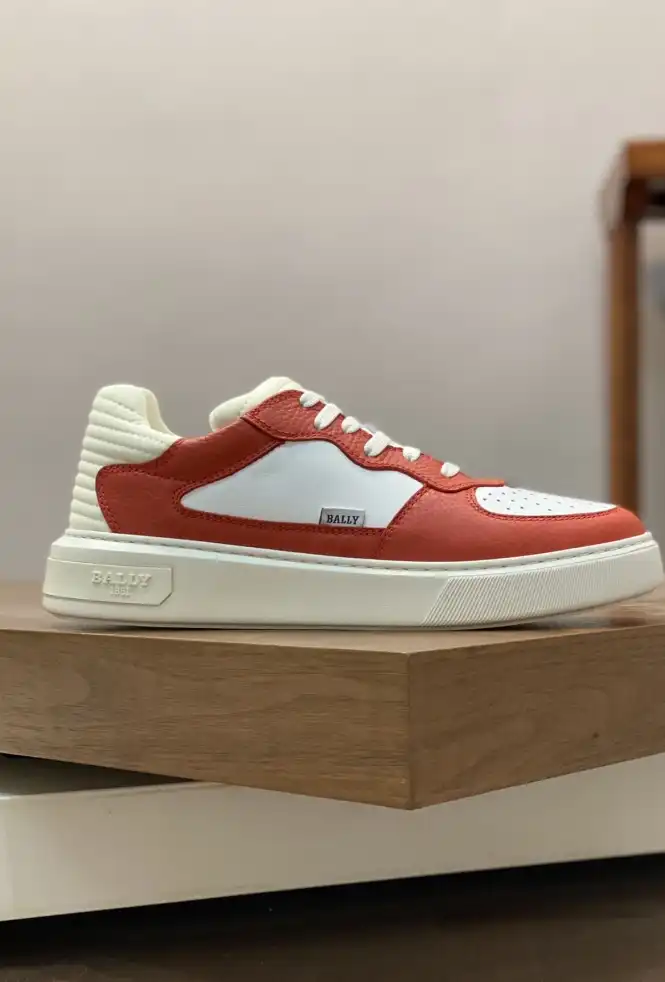 hype Burberry Sneakers