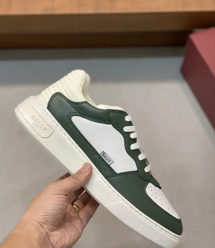 hype Burberry Sneakers