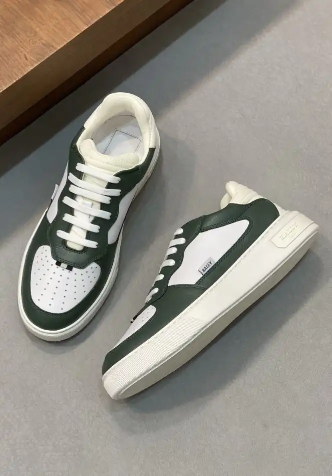 hype Burberry Sneakers