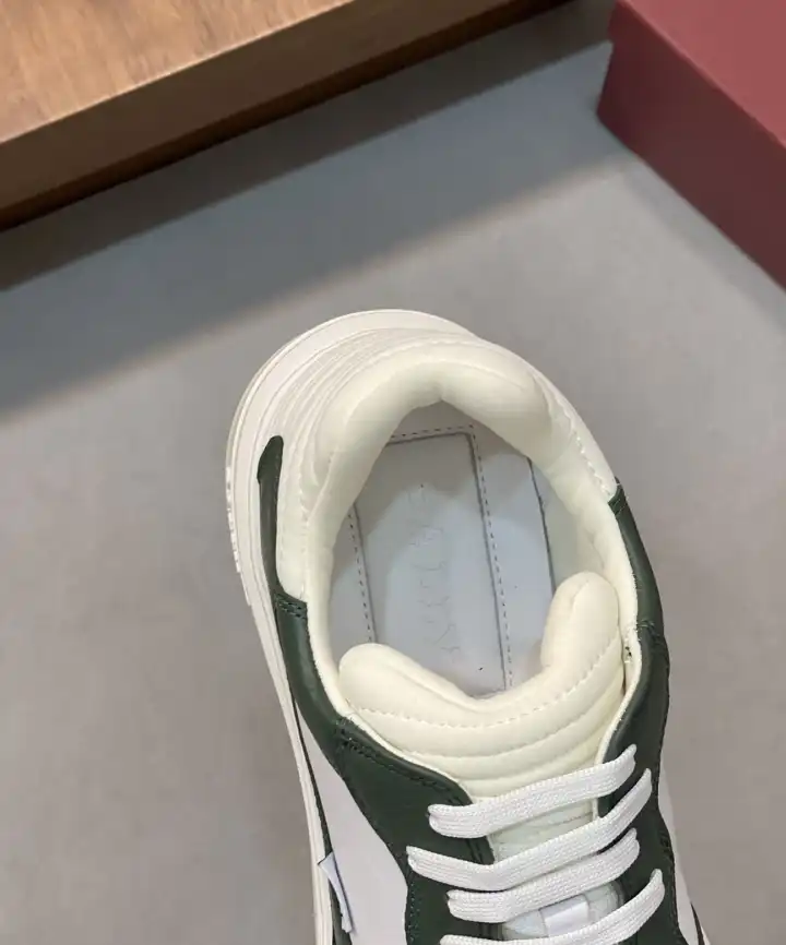 hype Burberry Sneakers