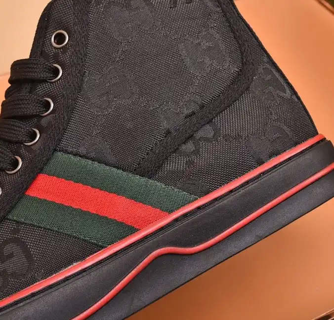 hype Gucci Sneakers