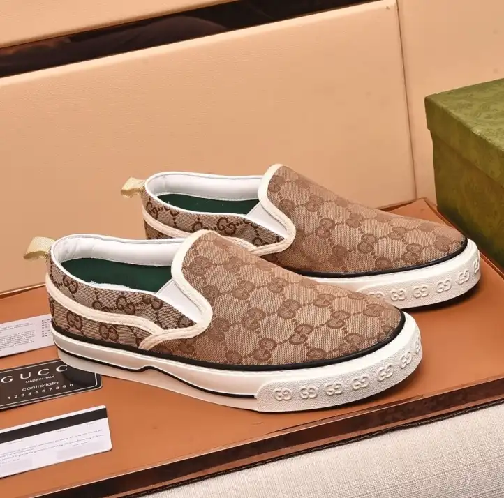 hype Gucci Sneakers