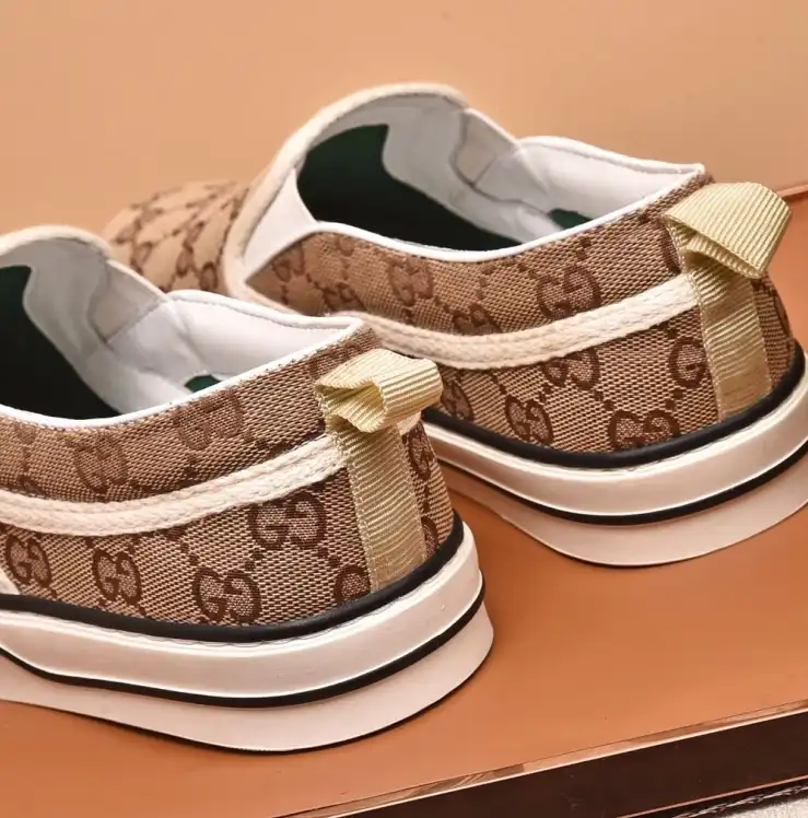 hype Gucci Sneakers