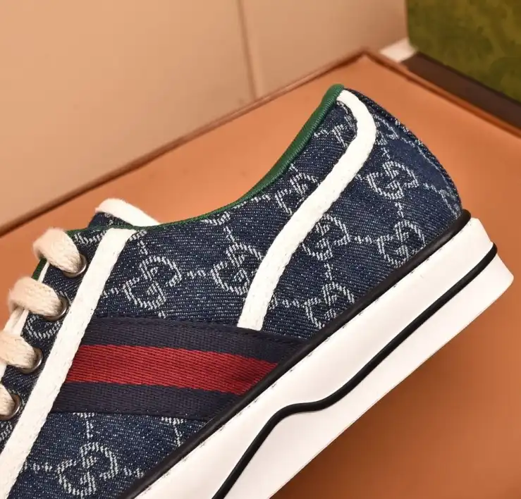 hype Gucci Sneakers