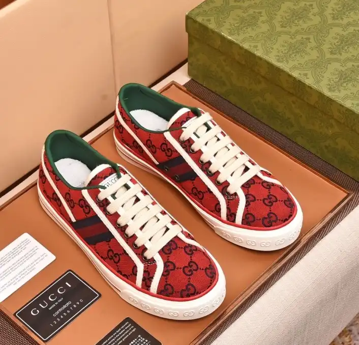 hype Gucci Sneakers