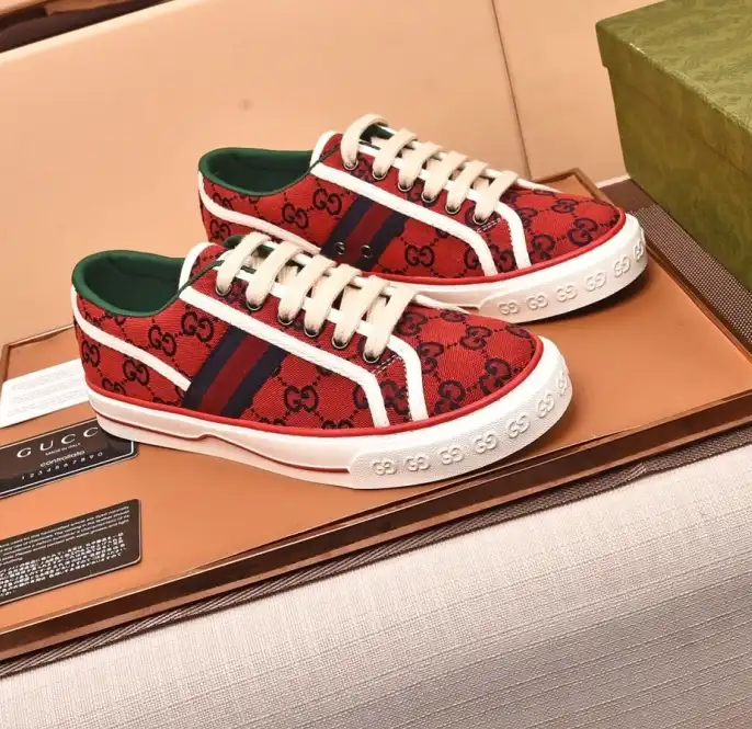 hype Gucci Sneakers