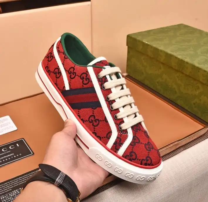 hype Gucci Sneakers