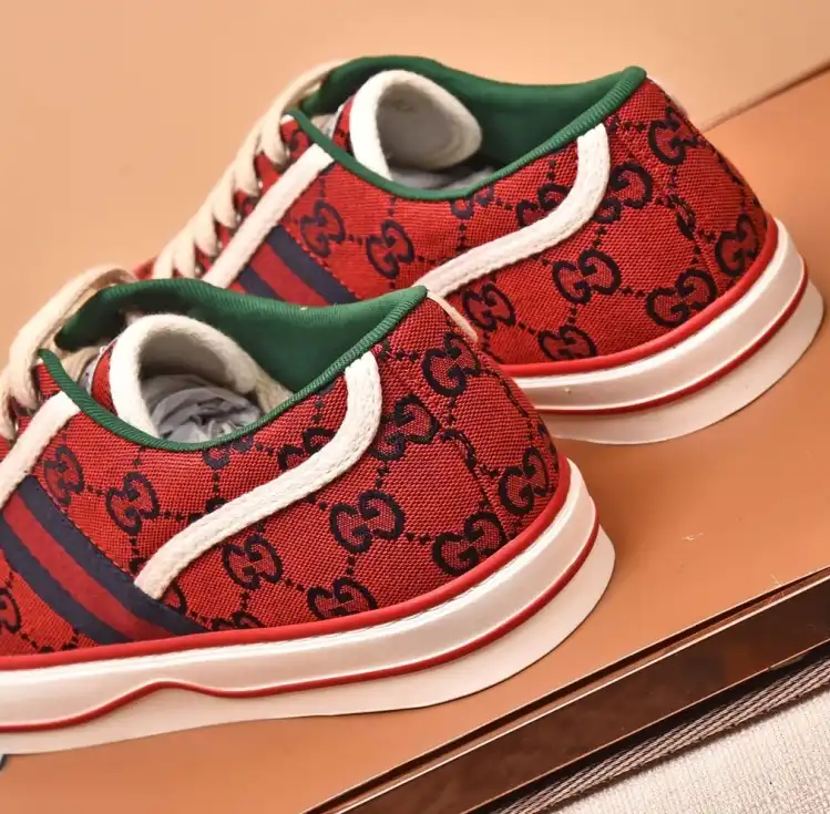 hype Gucci Sneakers