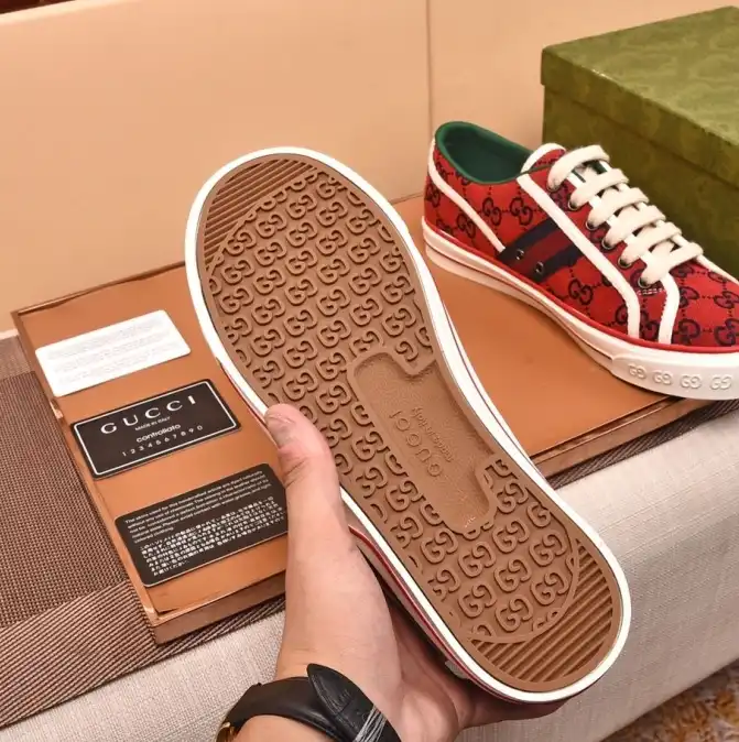 hype Gucci Sneakers