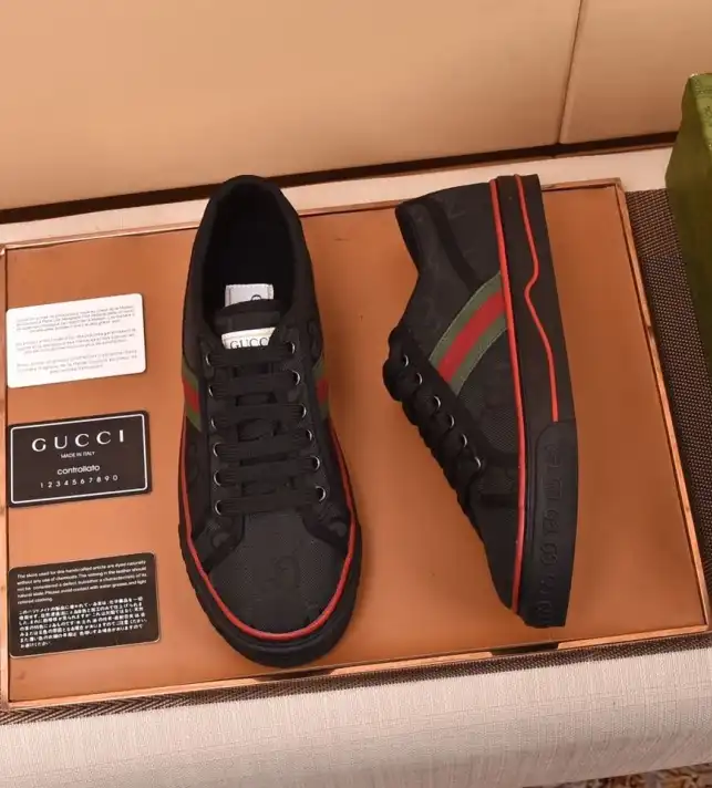 hype Gucci Sneakers