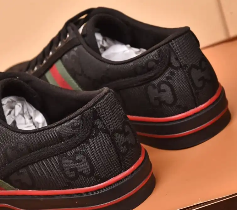 hype Gucci Sneakers