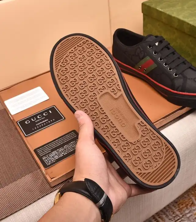 hype Gucci Sneakers