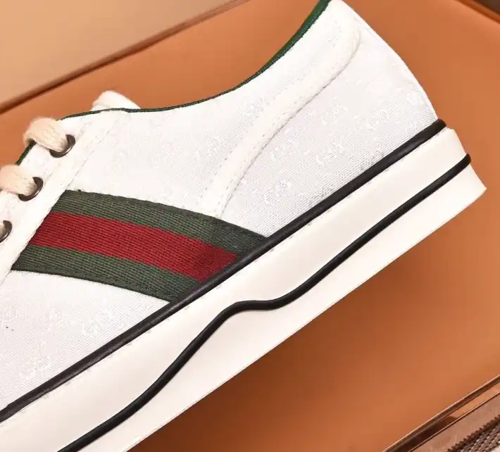 hype Gucci Sneakers