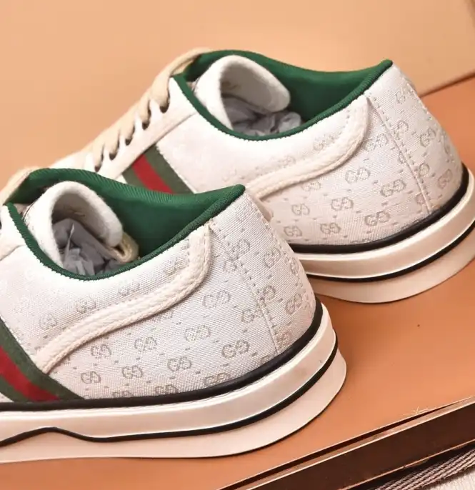 hype Gucci Sneakers