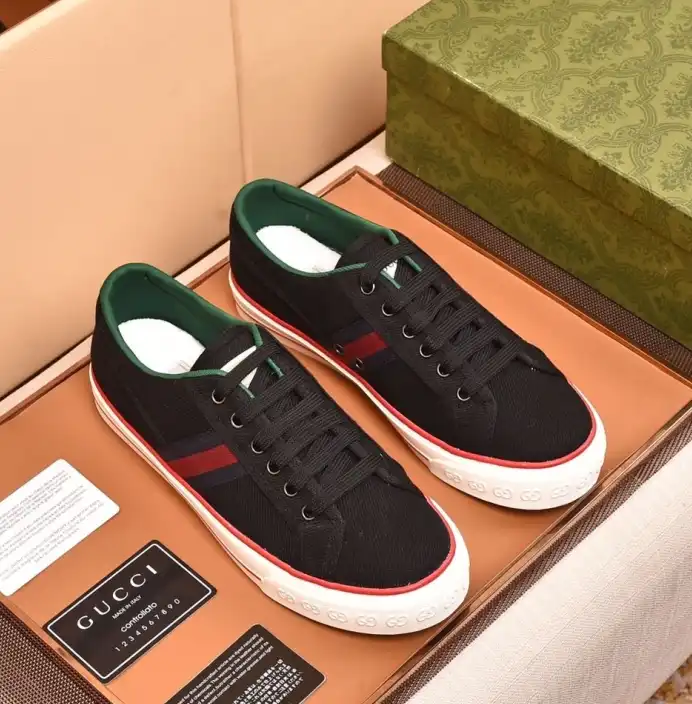 hype Gucci Sneakers