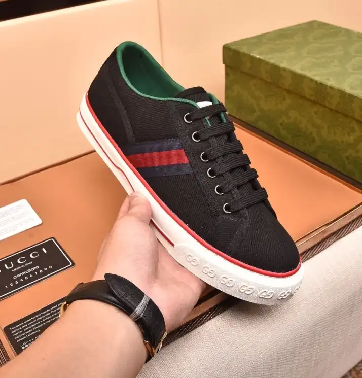 hype Gucci Sneakers