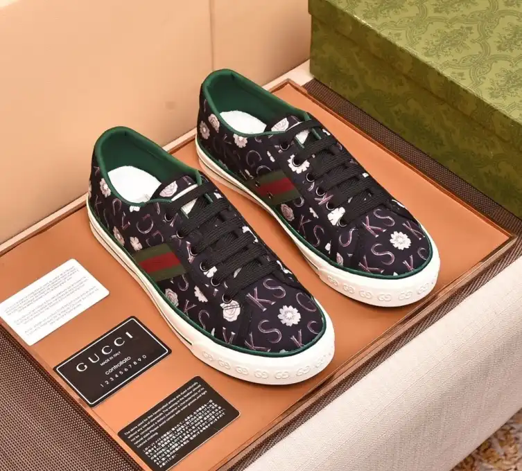 hype Gucci Sneakers