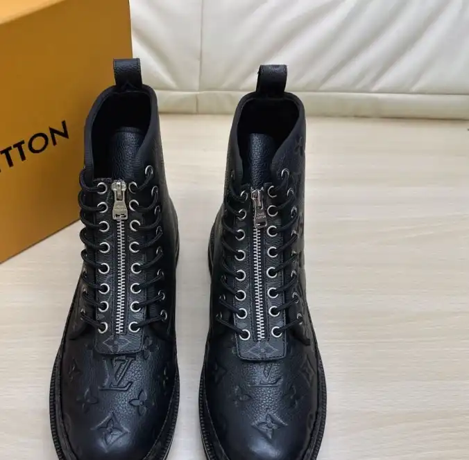 hype Louis Vuitton Sneakers