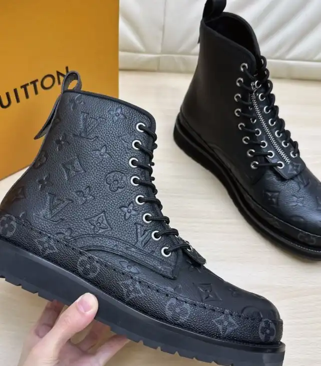 hype Louis Vuitton Sneakers