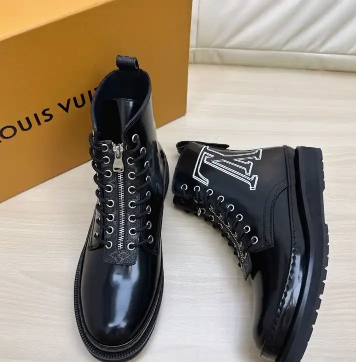 hype Louis Vuitton Sneakers