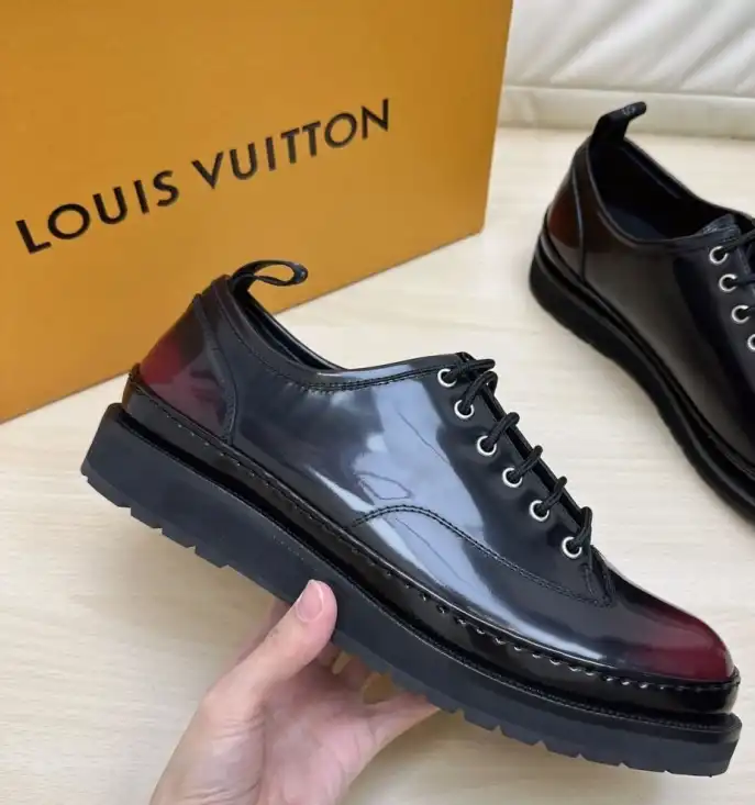 hype Louis Vuitton Sneakers