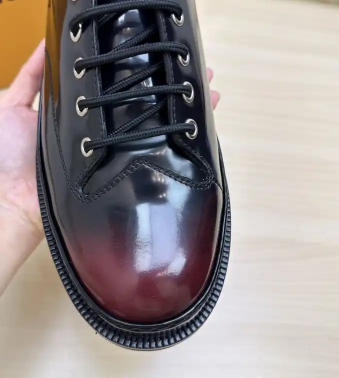 hype Louis Vuitton Sneakers