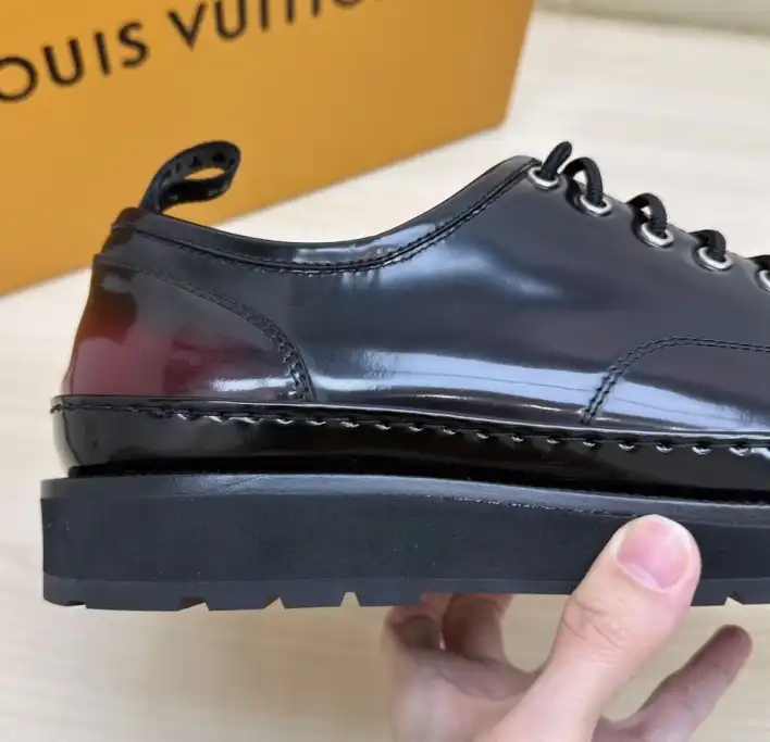 hype Louis Vuitton Sneakers