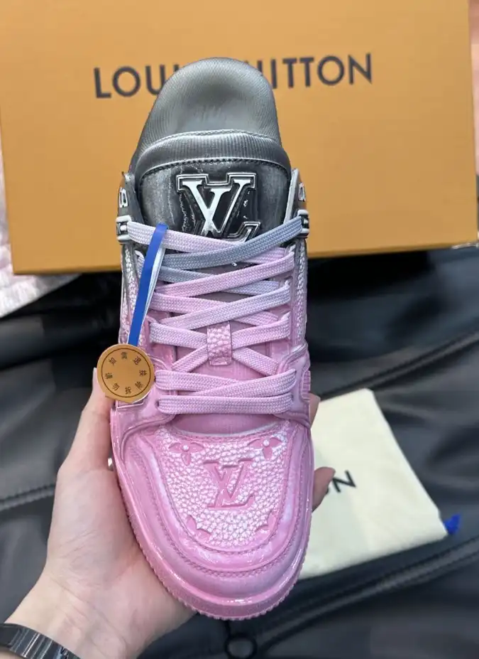 hype Louis Vuitton Sneakers