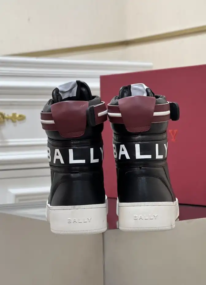 hype Burberry Sneakers