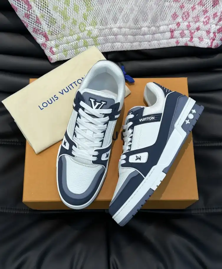 hype Louis Vuitton Sneakers