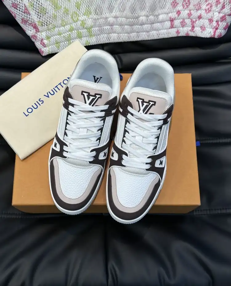 hype Louis Vuitton Sneakers