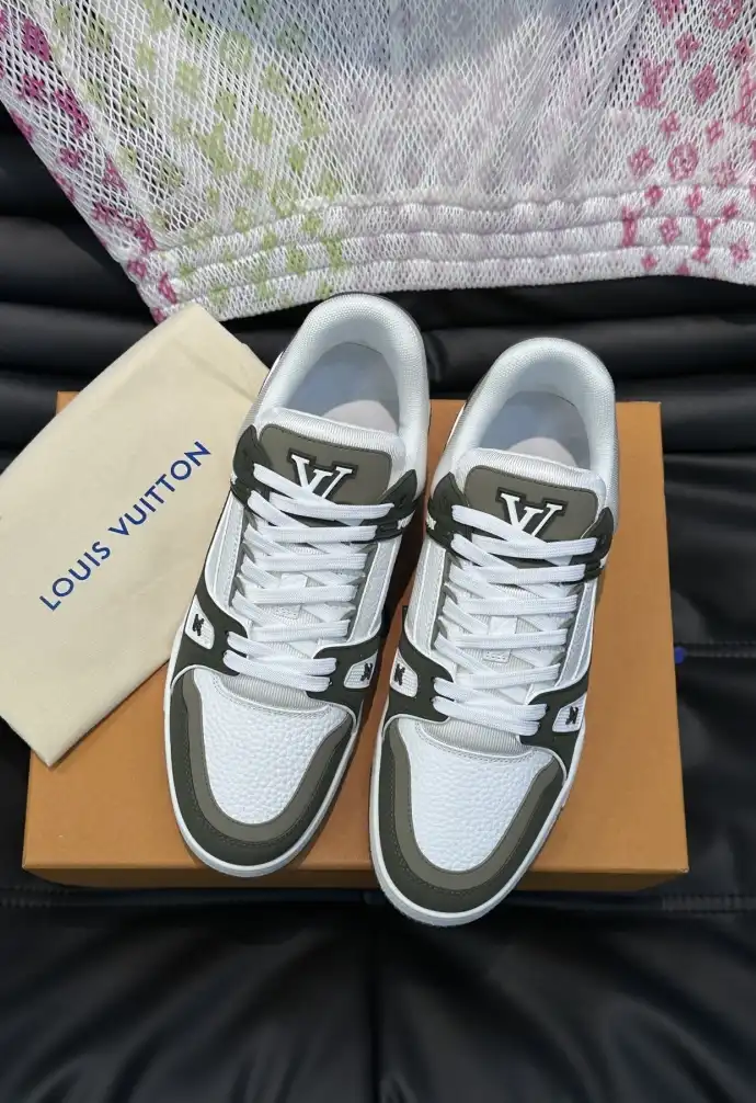 hype Louis Vuitton Sneakers