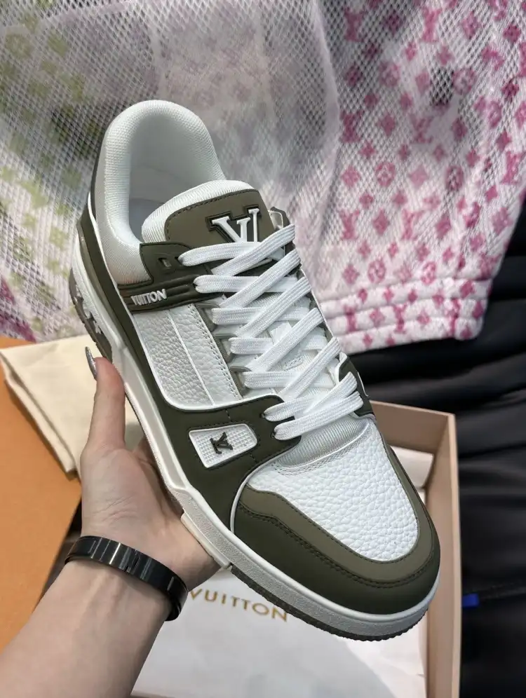 hype Louis Vuitton Sneakers