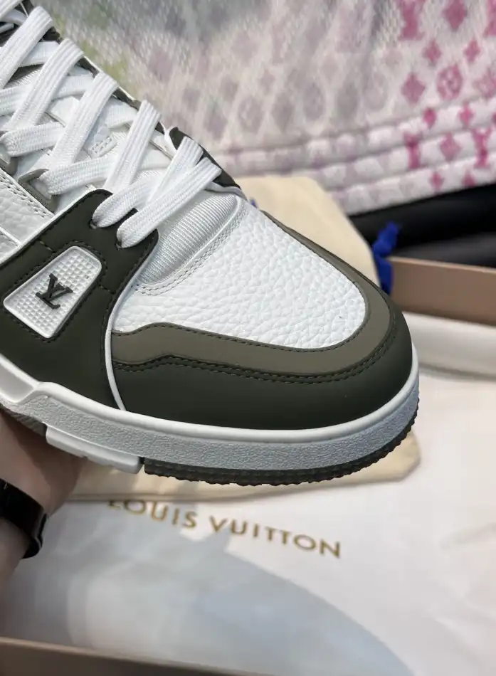 hype Louis Vuitton Sneakers