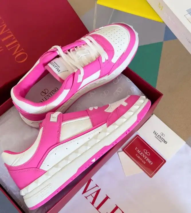 hype Valentino Sneakers