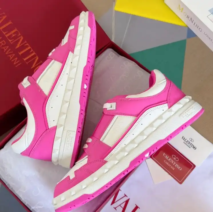 hype Valentino Sneakers