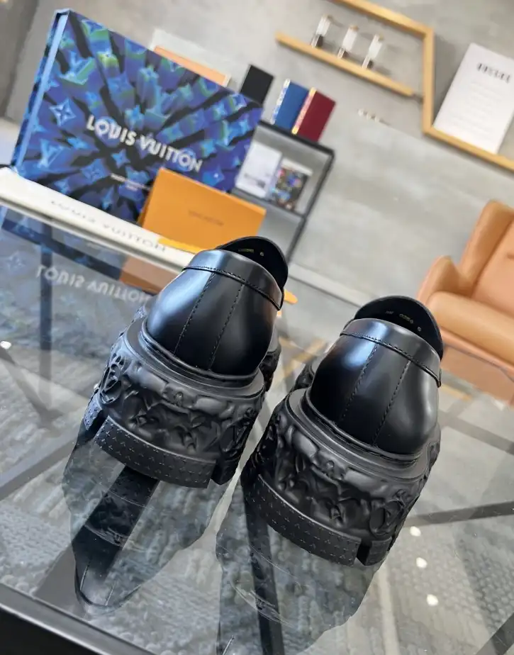 hype Louis Vuitton Sneakers