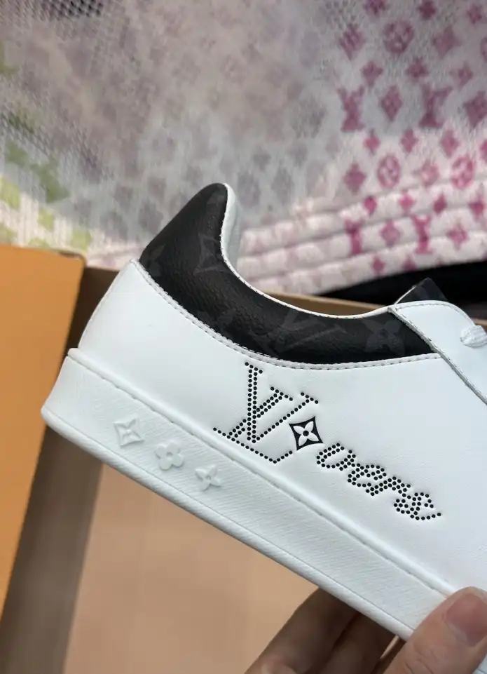 hype Louis Vuitton Sneakers