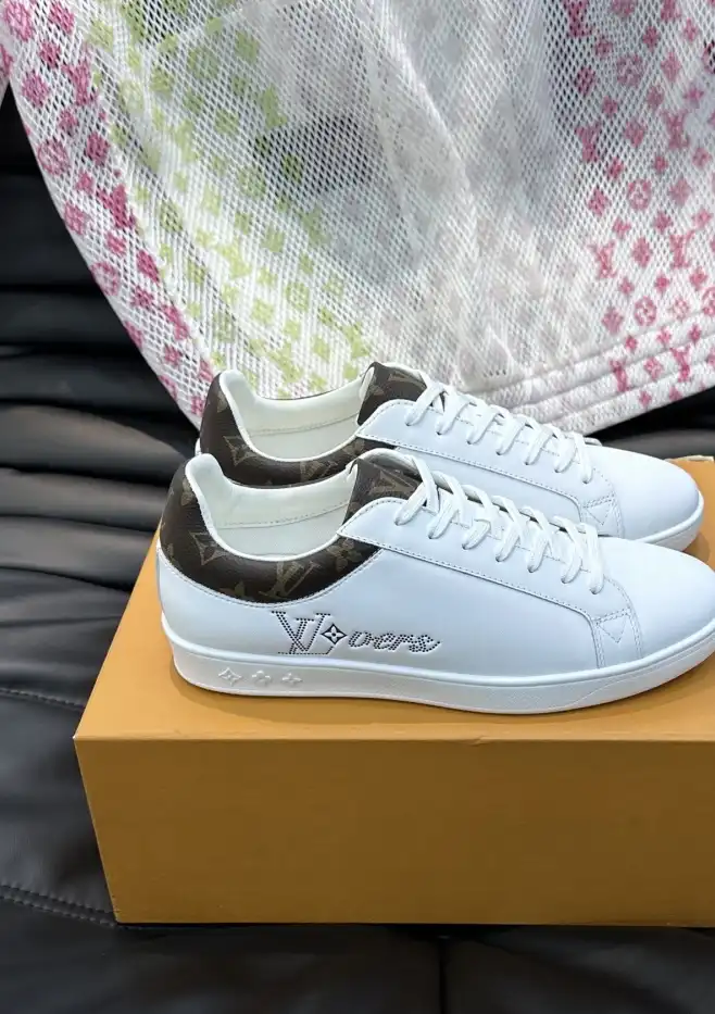 hype Louis Vuitton Sneakers