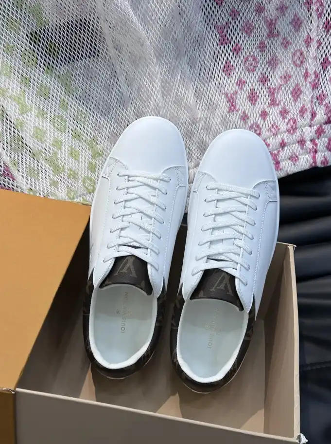 hype Louis Vuitton Sneakers